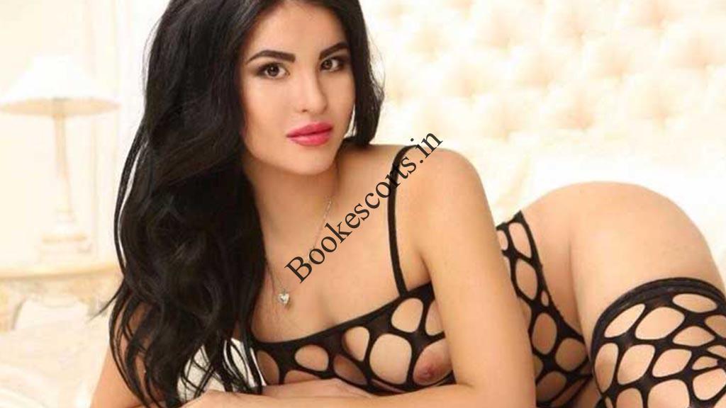 You-can-enjoy-Russian-escort-at-Hotel-Red-Fox