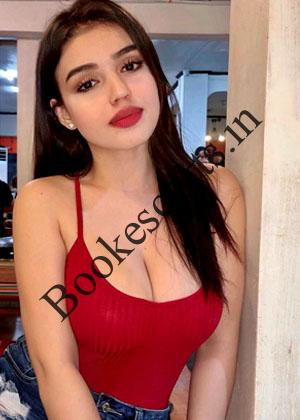 julia-russian-escort-pune