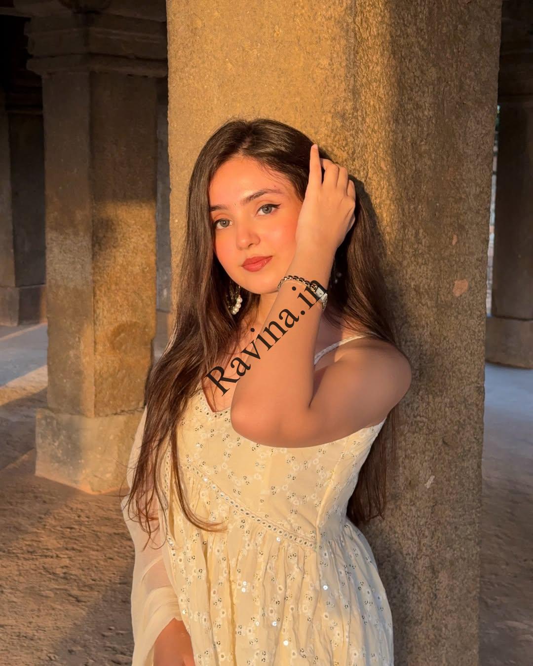 Call Girl in L. M. Nagar Indl. Area Delhi NCR Escort Services Call 9711800081